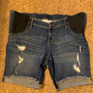 Isabel maternity Bermuda shorts